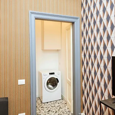 Milano Urban Flats Suite Sanzio 20 - Vicino A Duomo, Stadio E Fiera Exterior photo